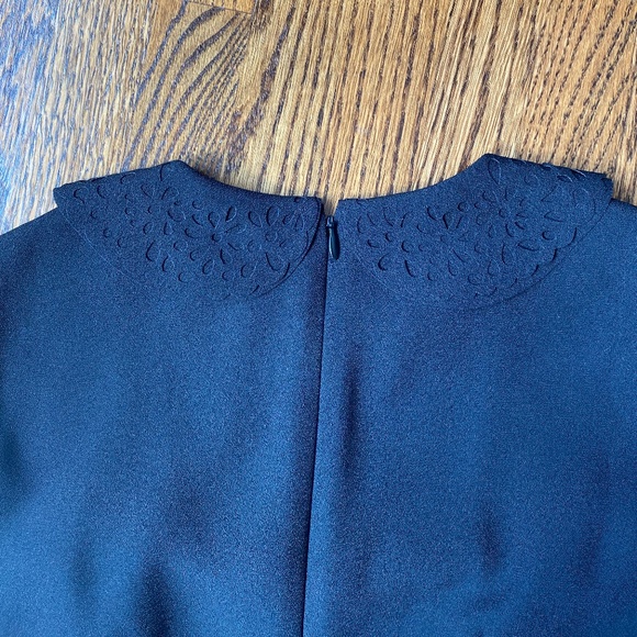 LOFT Capped Sleeve Shift Dress - Picture 4 of 13